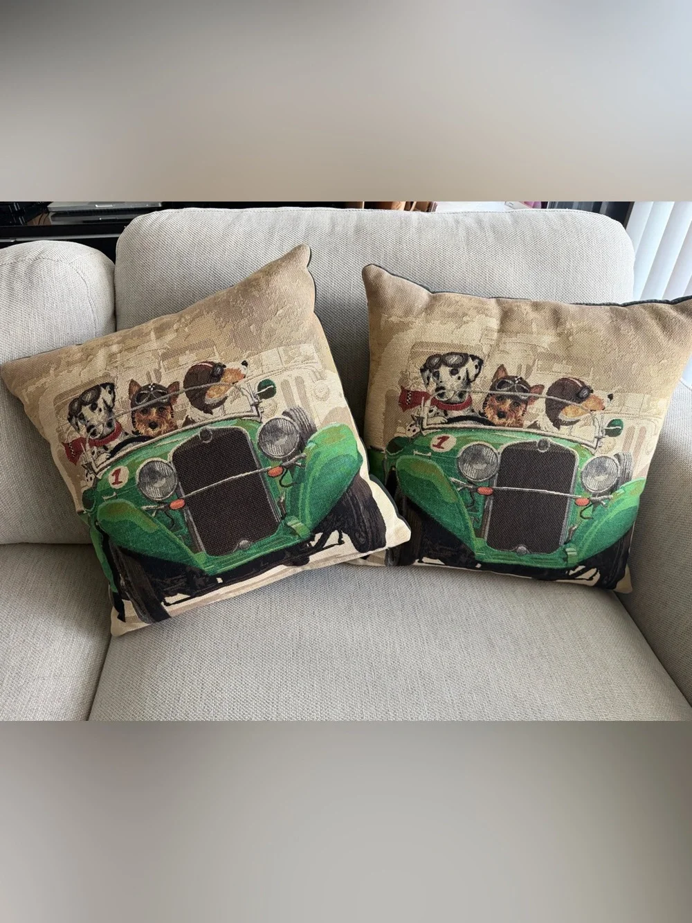Vintage Hines of Oxford racing dogs in green car Tapestry cushion